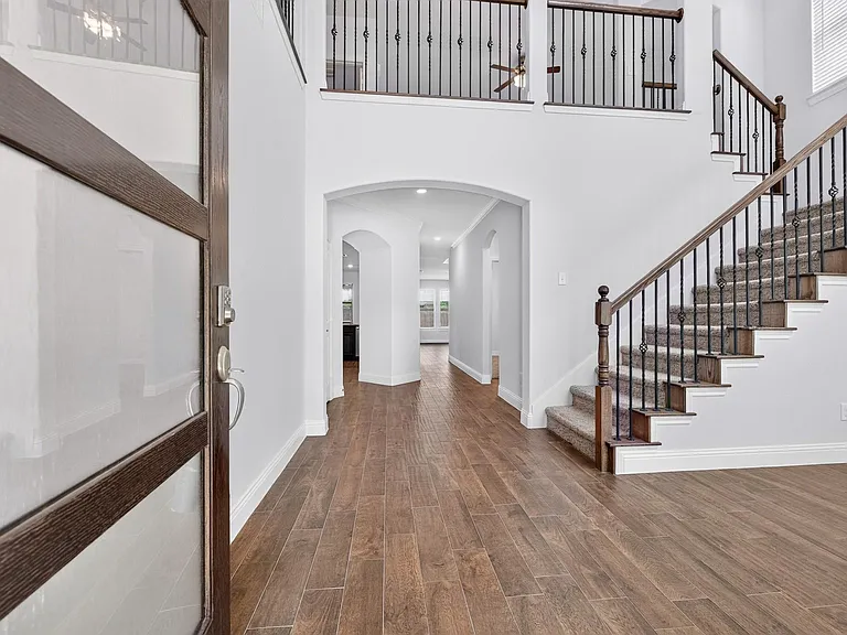 10920 Calvert Pl — Photo 4