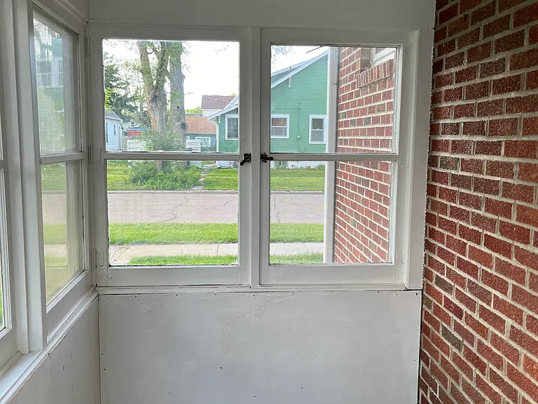 319 Briggs Ave — Photo 18