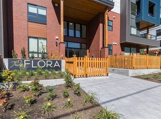 20286 72b Ave #404, Langley, BC V2Y3X4