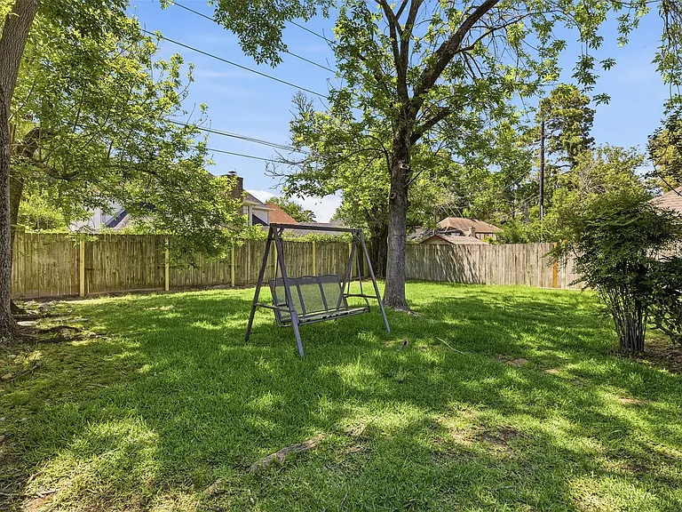 20011 Sweetgum Forest Dr — Photo 38