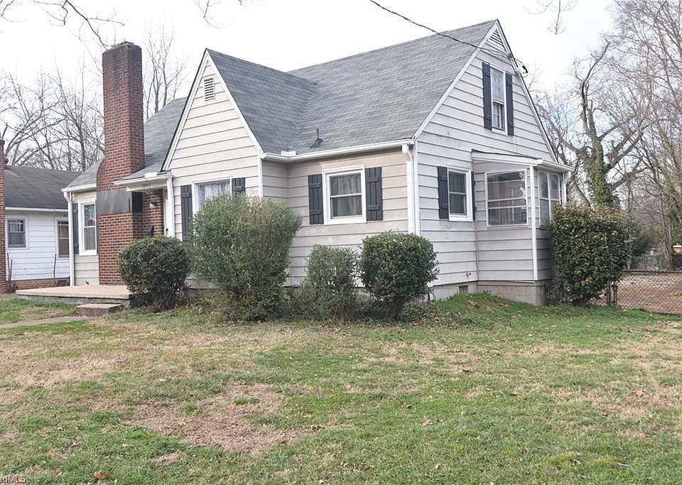 1st image of 1045 E Brookline St