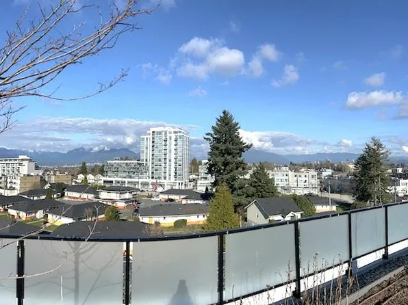 4933 Clarendon St #107, Vancouver, BC V5R 3J3