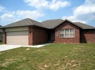 2505 Garton Rd, Ozark, MO 65721