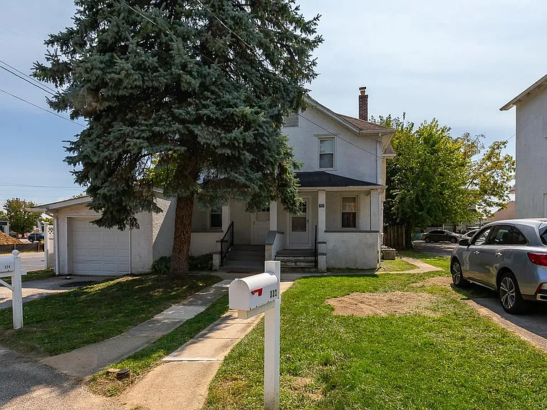 334 E Conestoga Rd — Photo 37