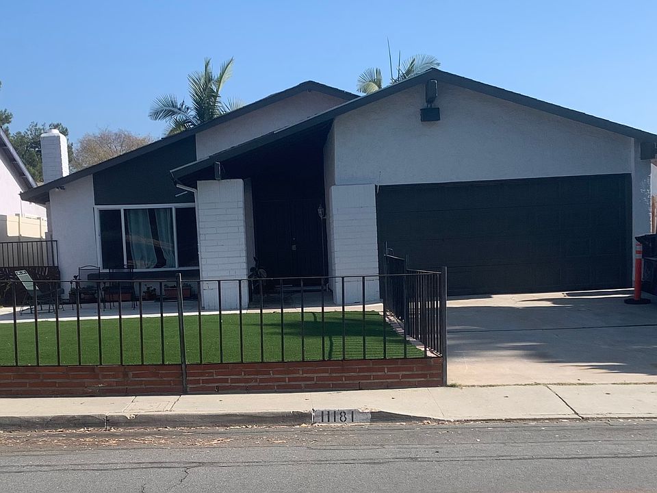 1st image of 11181 Avenida Del Gato