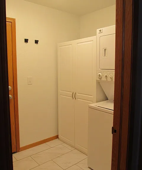 102 Phyllis Ave — Photo 23