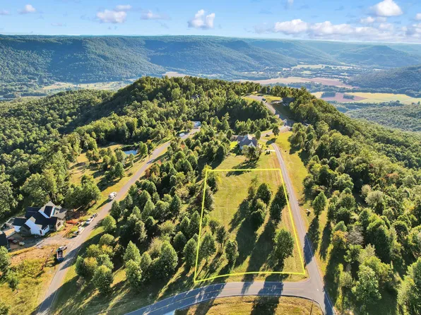 135 Sunset Cir, Jasper, TN 37347