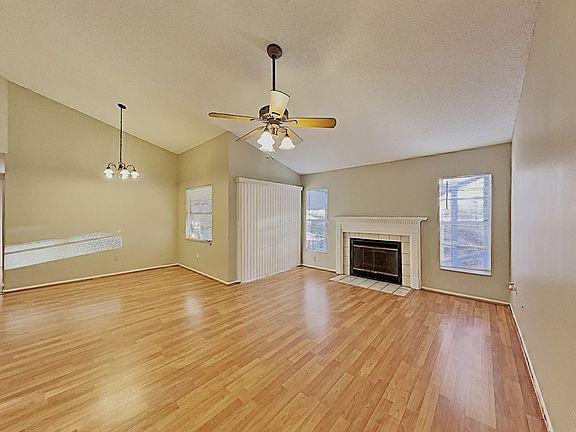 4th image of 12025 Vermillion Way