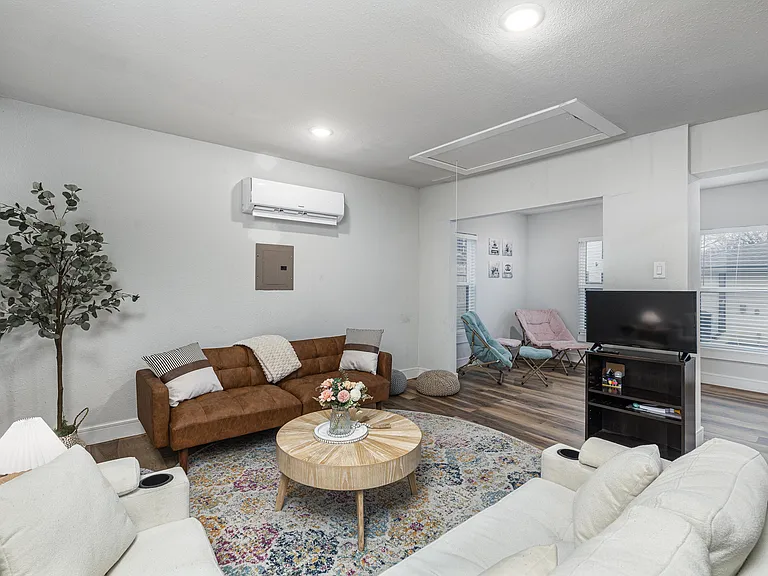 Bomar Ave — Photo 4