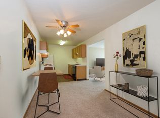 Cambridge, Fargo, ND 58103