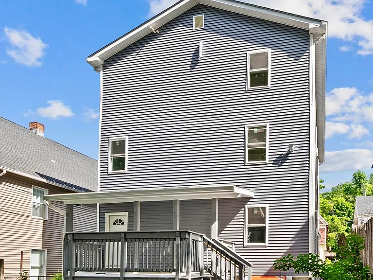 16 Arch St #1 — Photo 14
