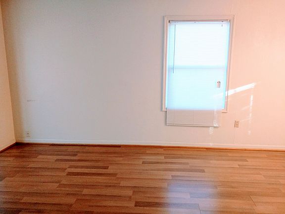 5th image of 6909-6923 N Vancouver Ave #6909
