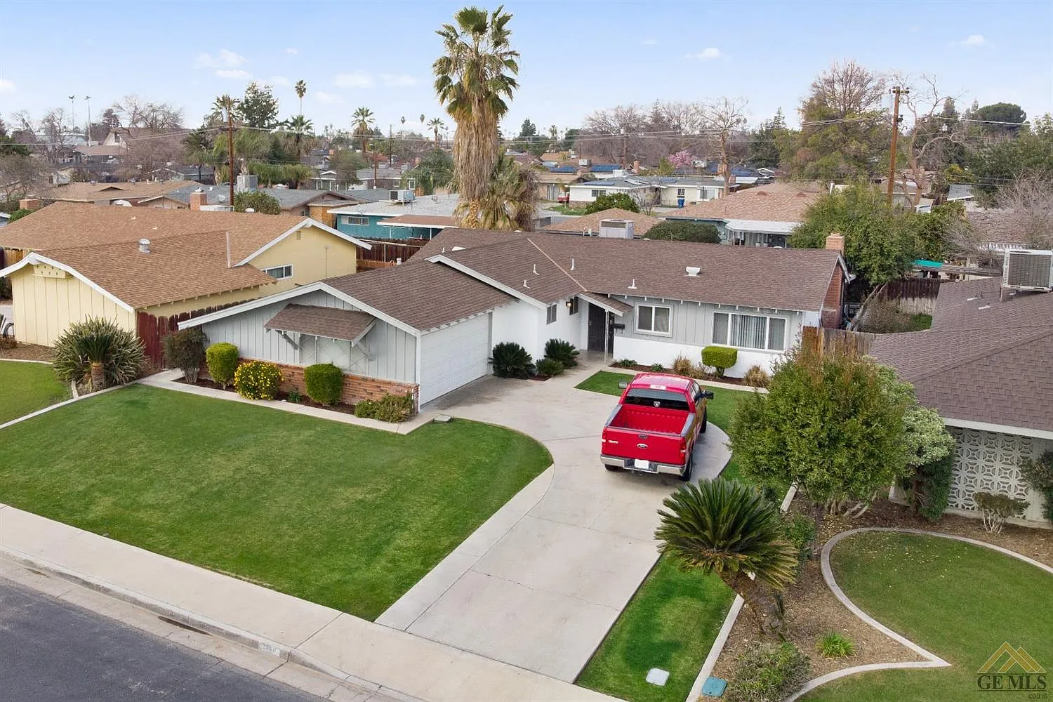 2308 Belvedere Ave photo 1