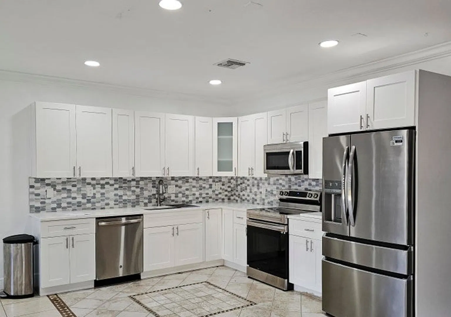 213 TALIA Circle, Palm Springs, FL 33461 — Photo 1