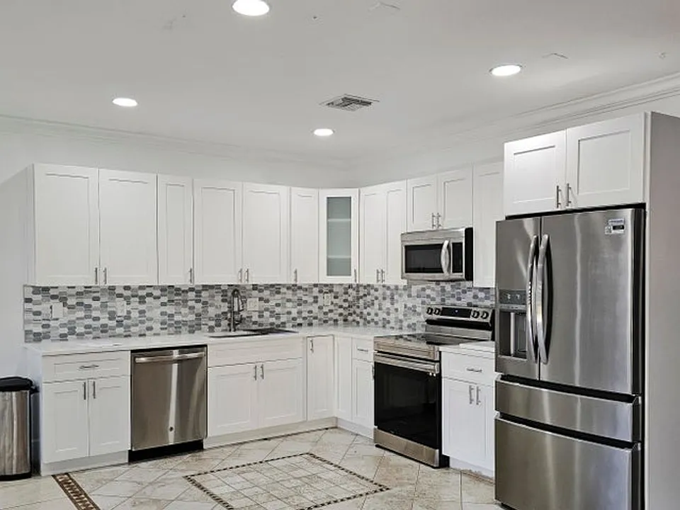 213 Talia Cir