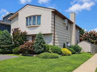 132 Bayswater Boulevard, Inwood, NY 11096