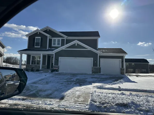 3753 Lookout Rd, Valparaiso, IN 46385