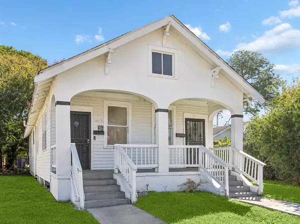 2211 Desire St, New Orleans, LA 70117