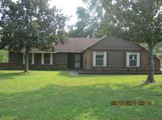 5173 Raymond Rd, Jackson, MS 39212