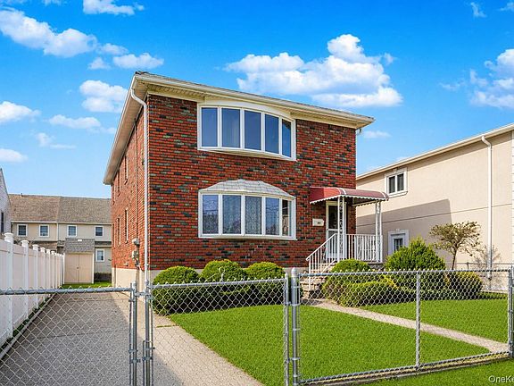 3rd image of 85 Cameron Avenue
