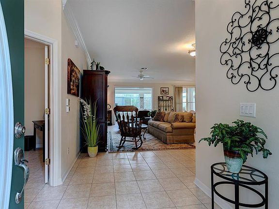 4th image of 8039 Arcadian Ct