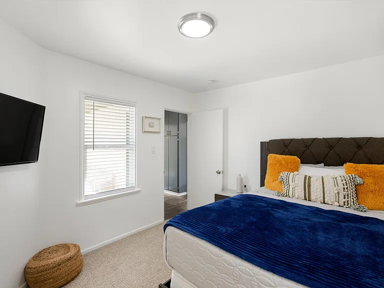 310 Pasadena Ave #9 — Photo 15