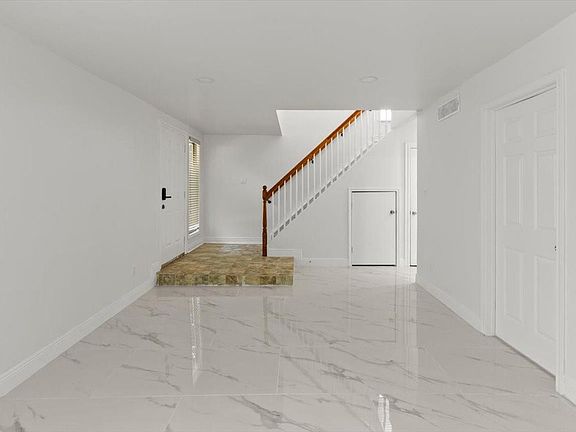 4th image of 12503 Wellington Park Dr
