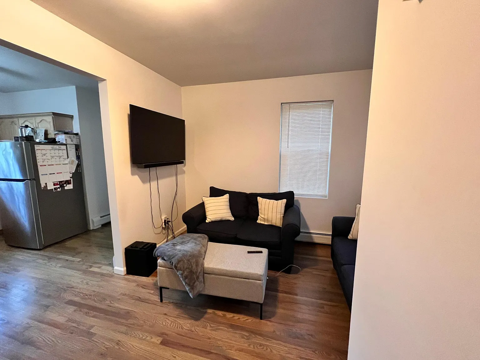 2 bed, 778 sqft, $2,300 — Photo 3