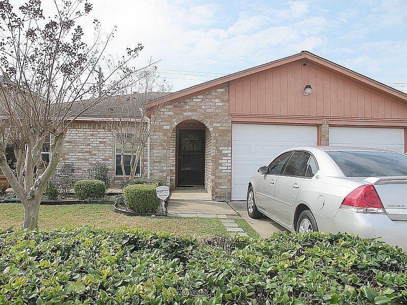 1st image of 4102 Alecia Dr