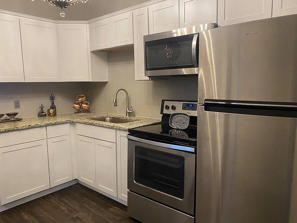 Kitchen - 251 County Road 2268