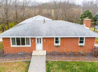 6065 Locust Rd, Delavan, IL 61734