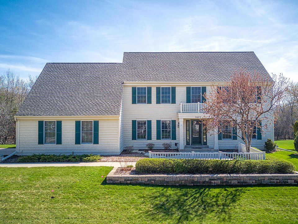 2nd image of 1621 Legend Hill Ln