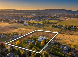 9870 W Gallop Ln, Post Falls, ID 83854