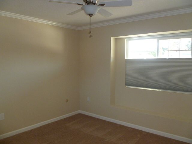 2nd image of 138 Dogwood Pl