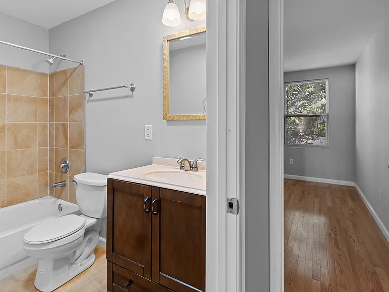 513 S Chester St — Photo 15