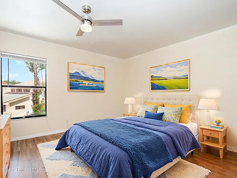 1911 Cashew Courtway — Photo 17