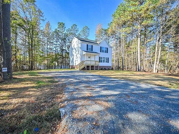 3rd image of 727 Lake Caroline Dr