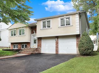 221 Chelsea St, Staten Island, NY