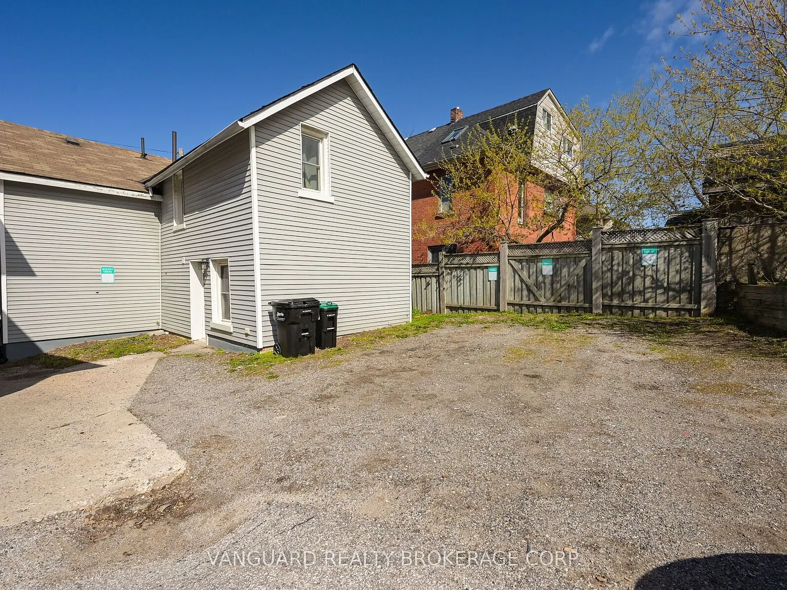 3 bed, $1,995 — Photo 4