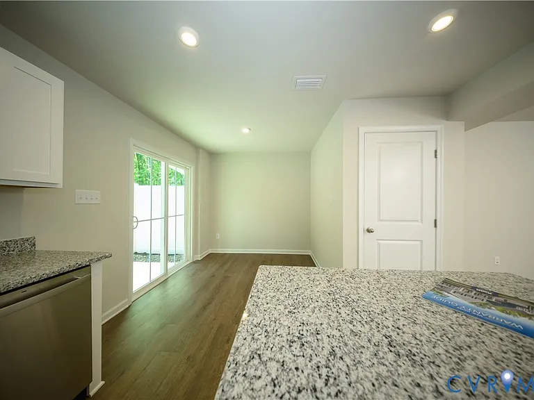 1121 Canterbury Ridge Rd — Photo 22