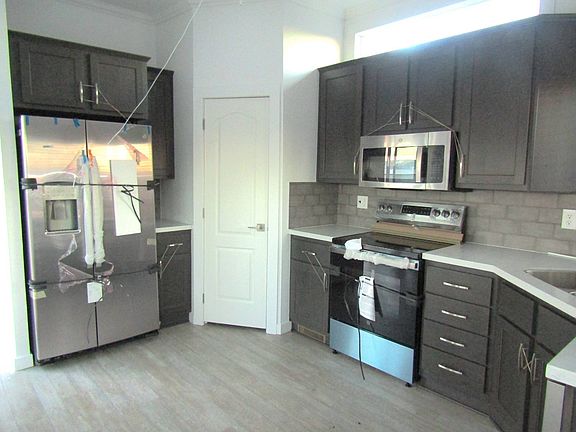 3rd image of 1452 S Ellsworth Rd #708