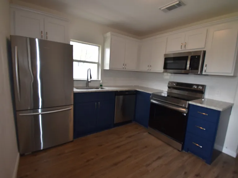 5924 Bryan Pkwy #2 — Photo 6