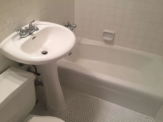 Rented by Metropolis Real Estate of Manhattan | media 34