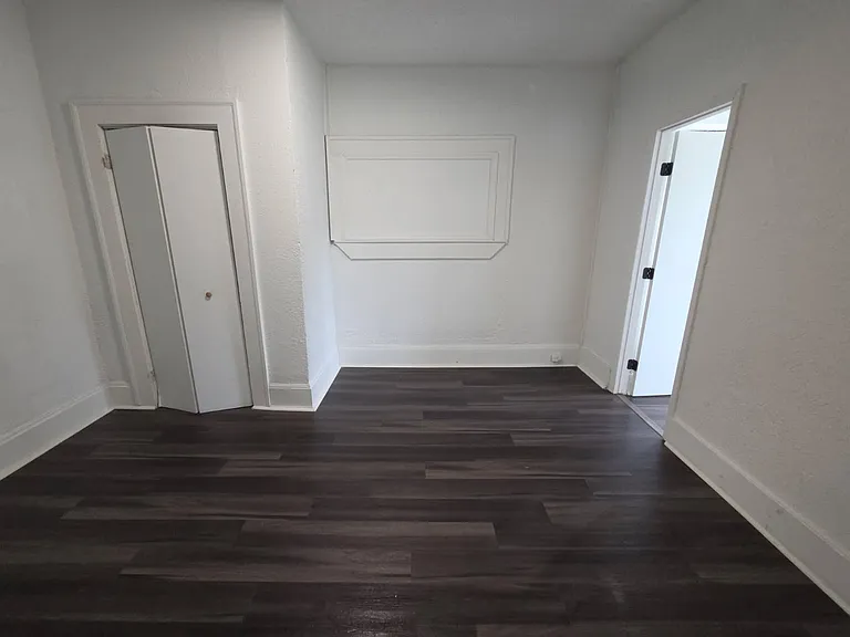 3923 Springfield Blvd #1 — Photo 8