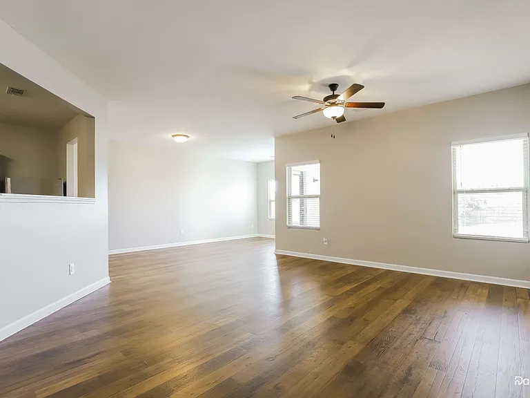 4123 SW Box Elder Path — Photo 7