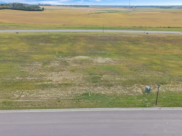 605 W Dianne St, Crooks, SD 57020