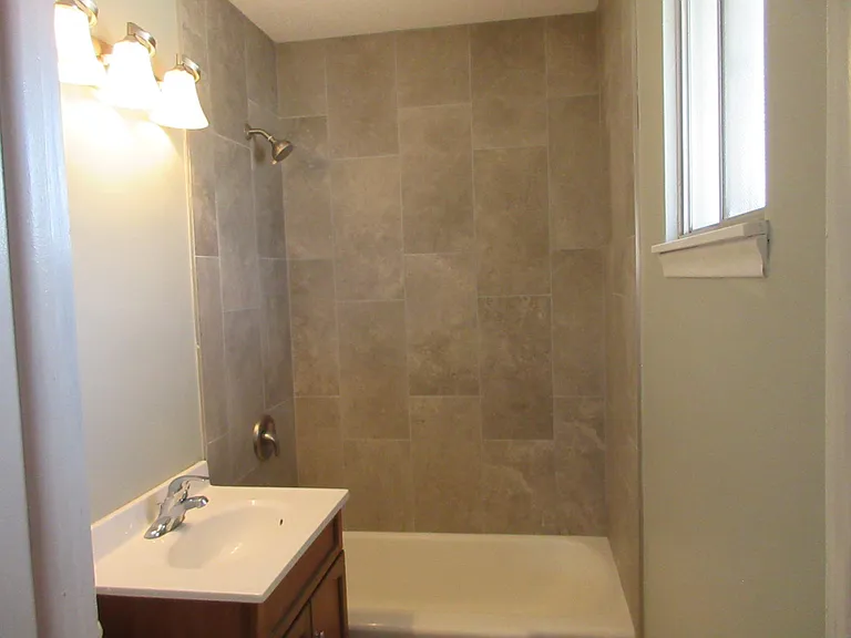4729 California St #8 — Photo 6