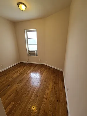 Rented by Point NYC | media 12