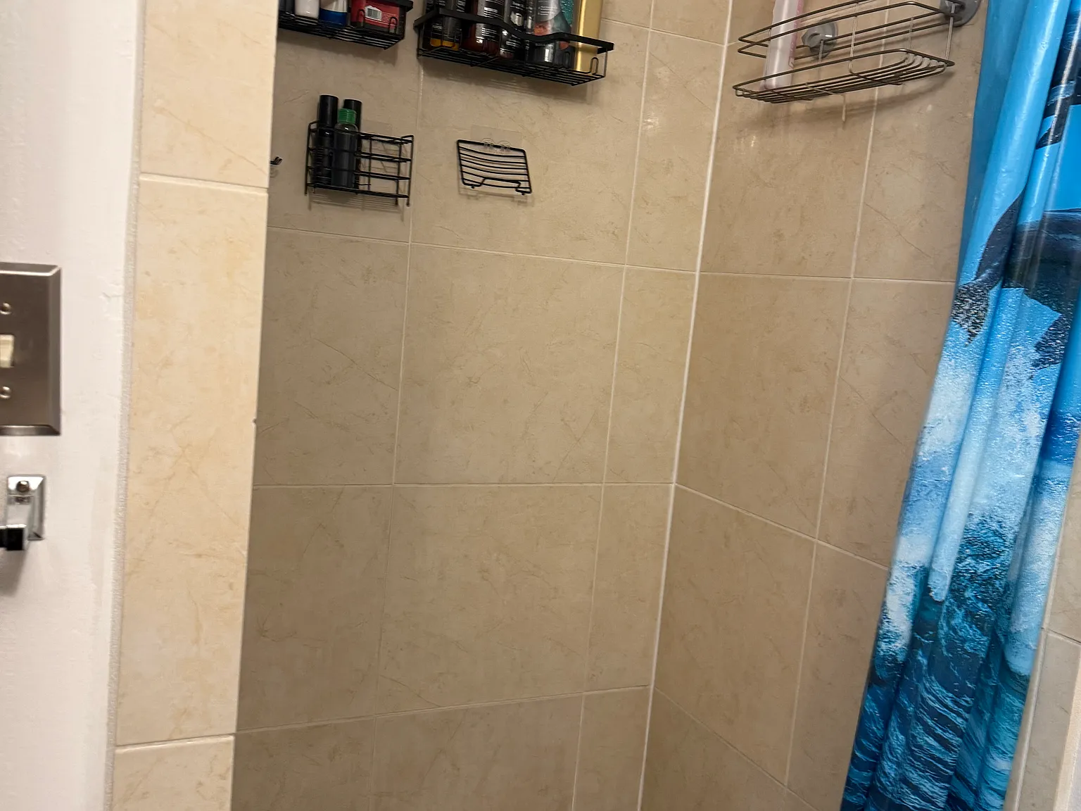 9 bed, 3692 sqft, $750 — Photo 4