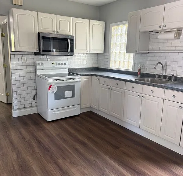 400 Greenwich Ave — Photo 19